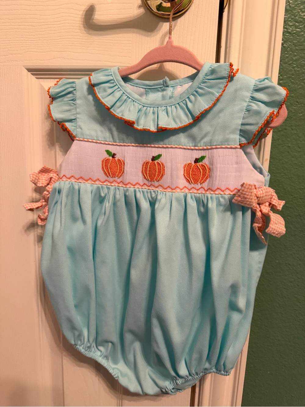 Smocked Pumpkin Bubble